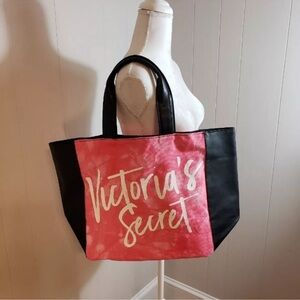 🌟Reusable Victoria’s Secret Bag With Pockets🌟